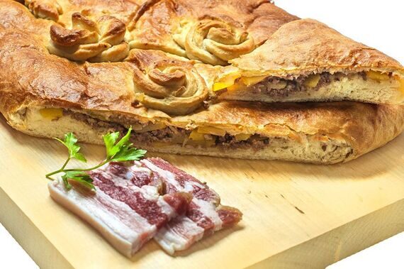 Пирог с картофелем и фаршем Пирог с картофелем и фаршем